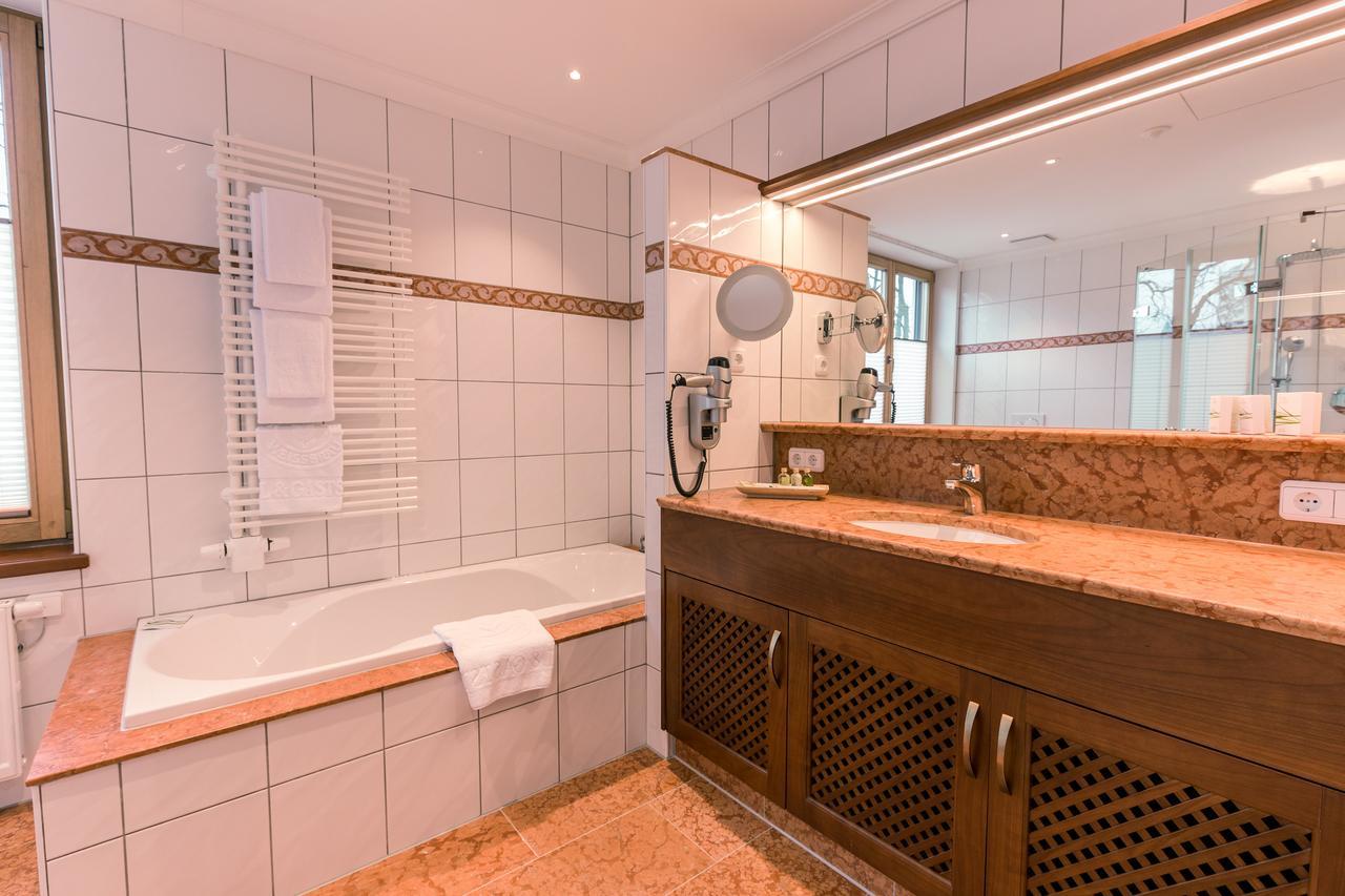 & Gaststaette Zum Erdinger Weissbraeu 3* München